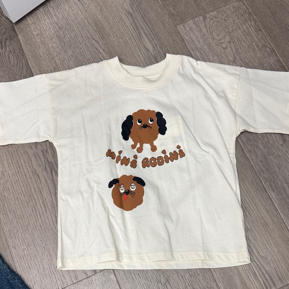 NWT Mini Rodini Cream T-Shirt with Brown Dog Graphics